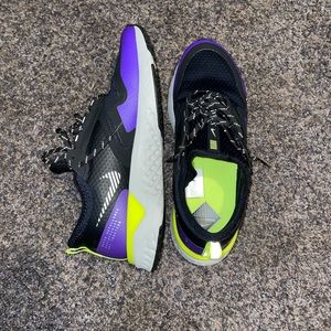 Nike Free Run Sneakers